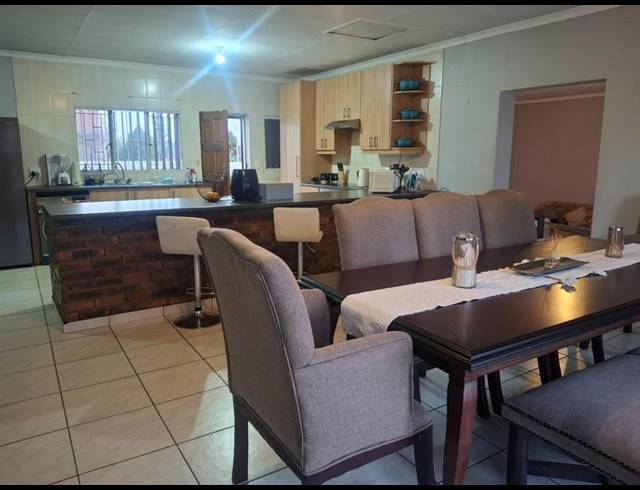 3 BEDROOM PROPERTY TO RENT IN WALDRIFT